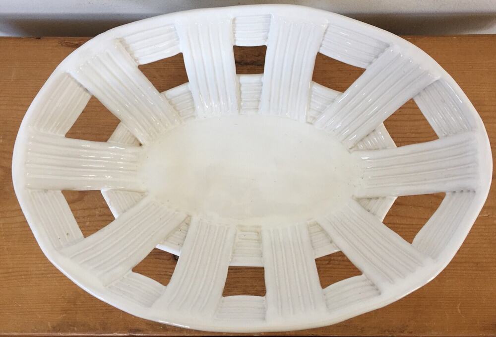 Vintage Berardos Glazed White Decorative Ceramic Bread Fruit Basket Portugal